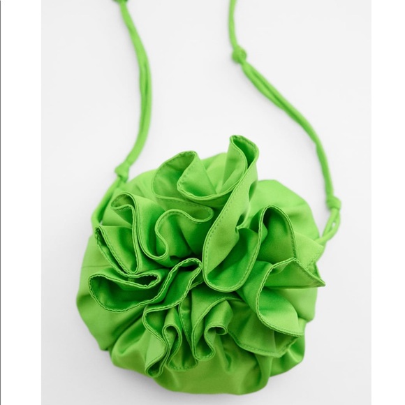 Zara ruffled satin effect bucket bag - Picture 6 of 10